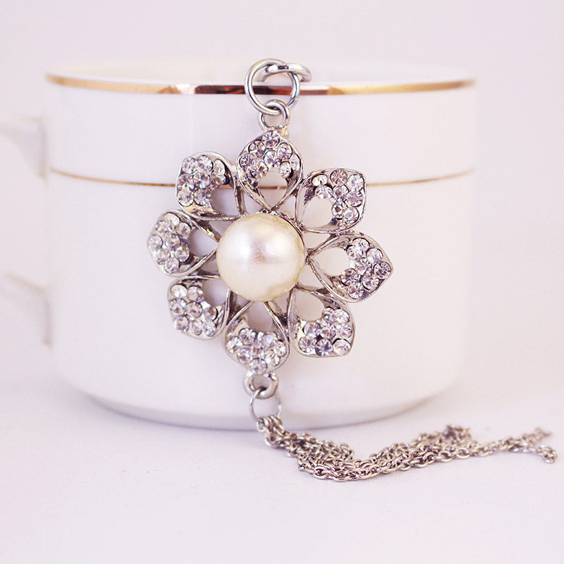 Wholesale Pearl Flower Crystal Zinc Alloy Keychains
